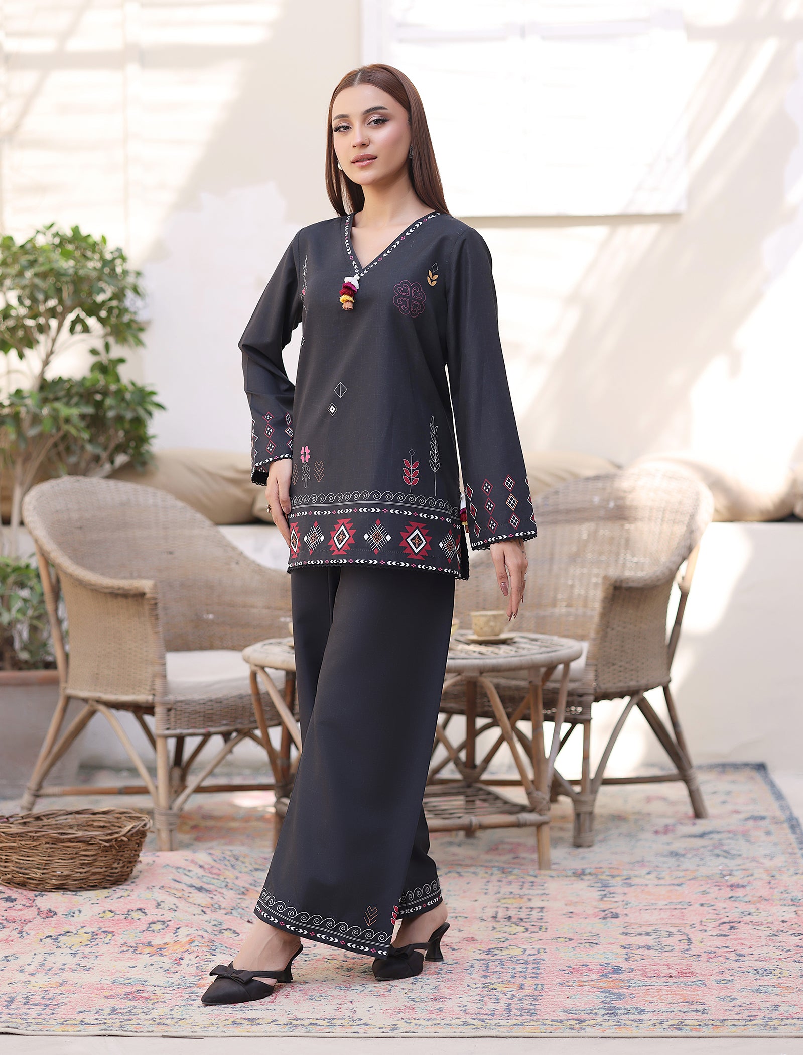 Boho Black Main image