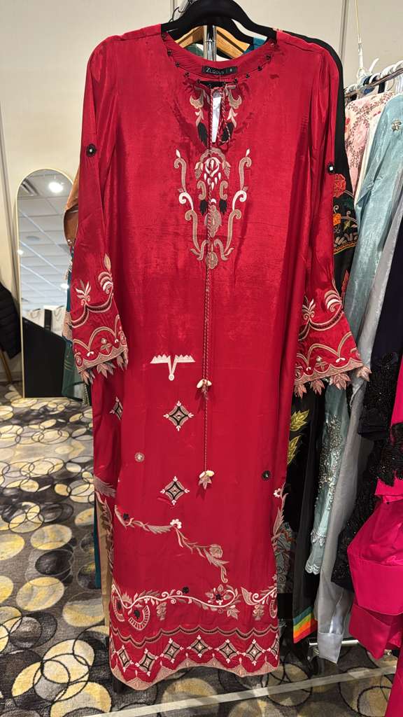 Embroidered Kaftaan | Red