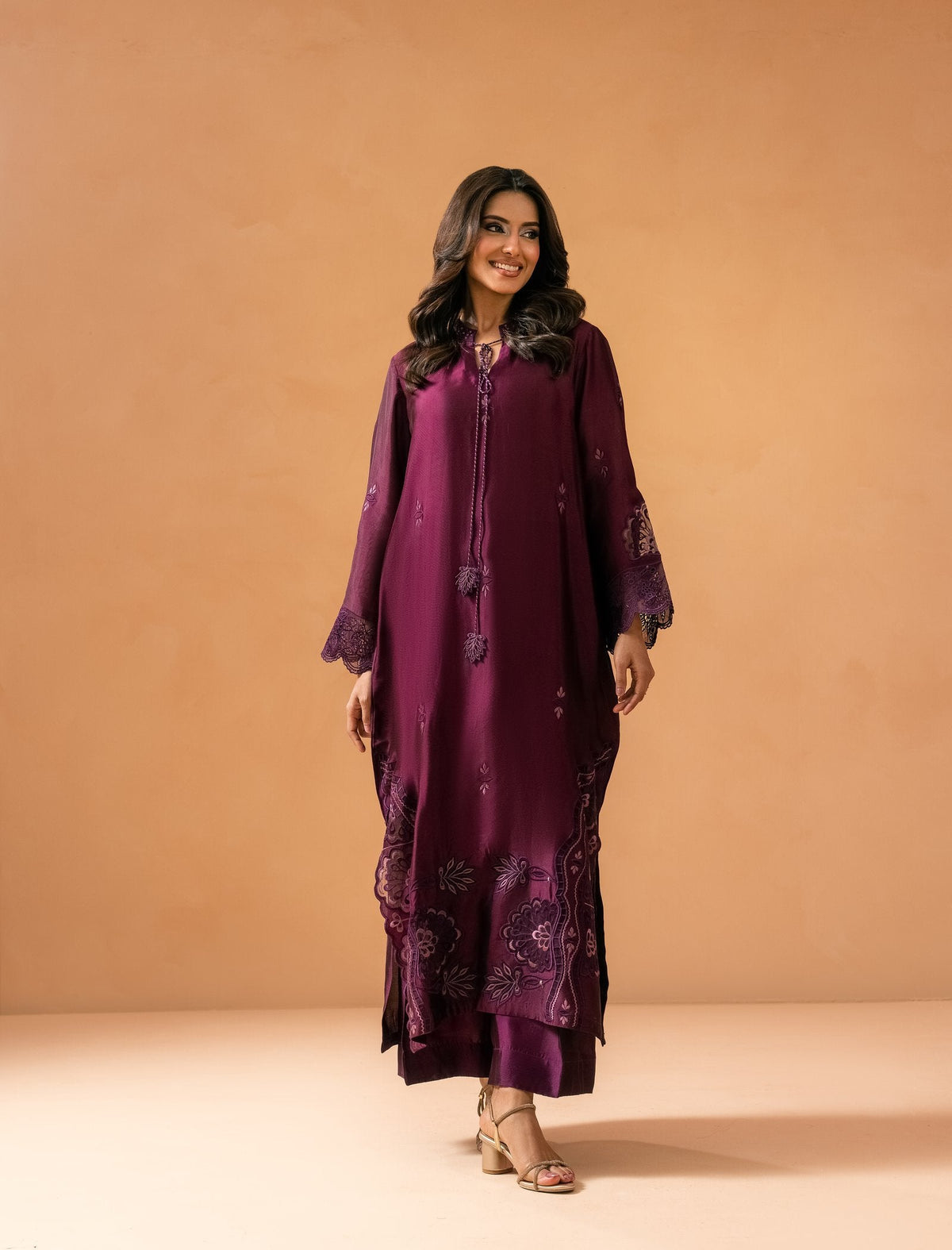 Purple Kaftaan - hand-embroidered sheesha silk kaftan, front Main image